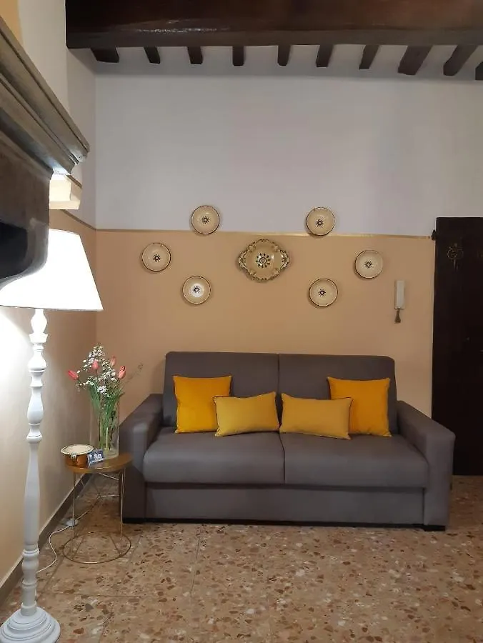 La Sosta Di Dardano, Typical & Historical, Central Apartment Cortona 0*,  Italy
